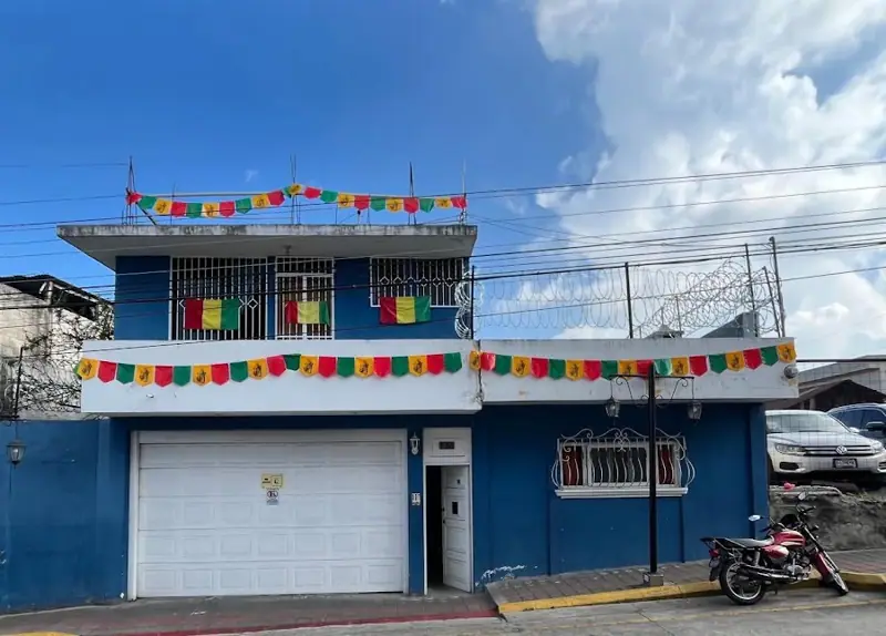 Banderines y Globos Express / Artiplast, S.A. en Ciudad de Guatemala, Guatemala