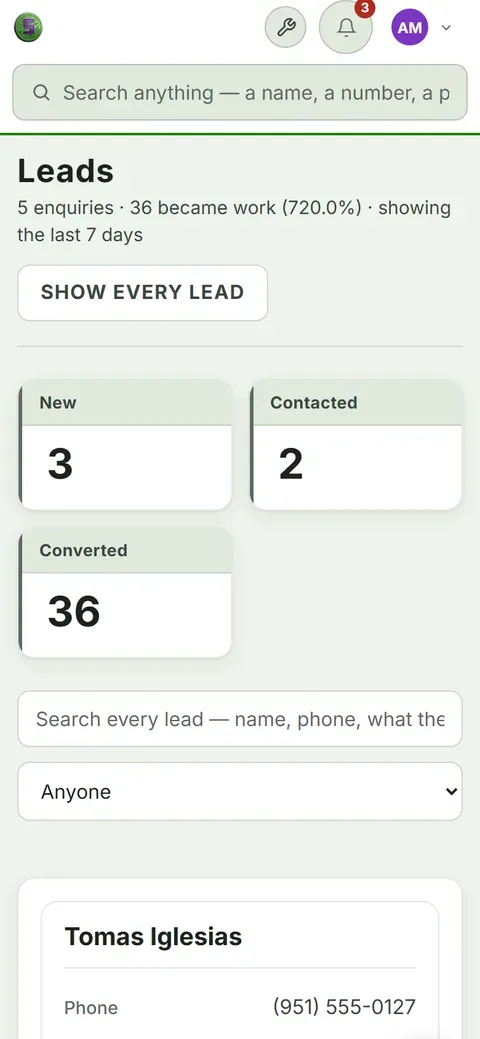 Shop Desk on a phone, leads screen for Supercanic