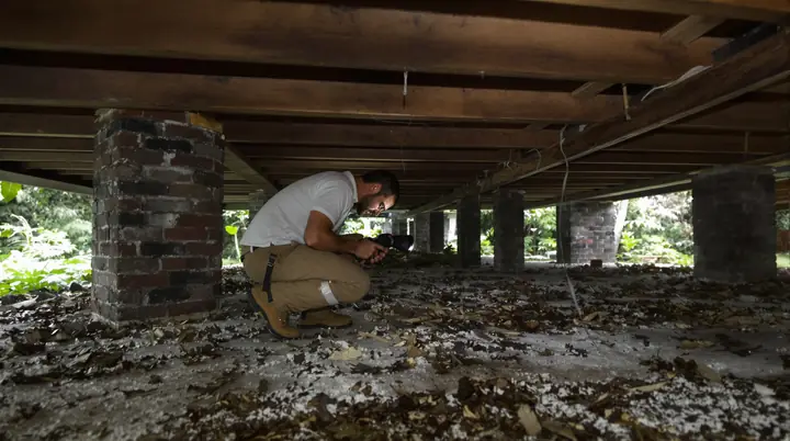 Crawl space sill beams