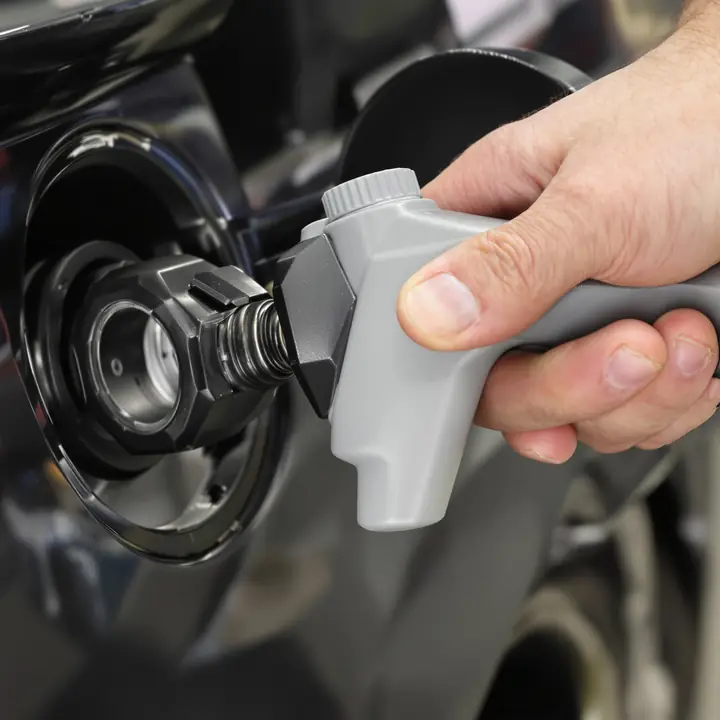 Gas cap on the cap tester