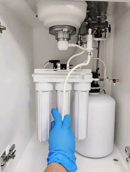 Reverse osmosis system going in under a kitchen sink