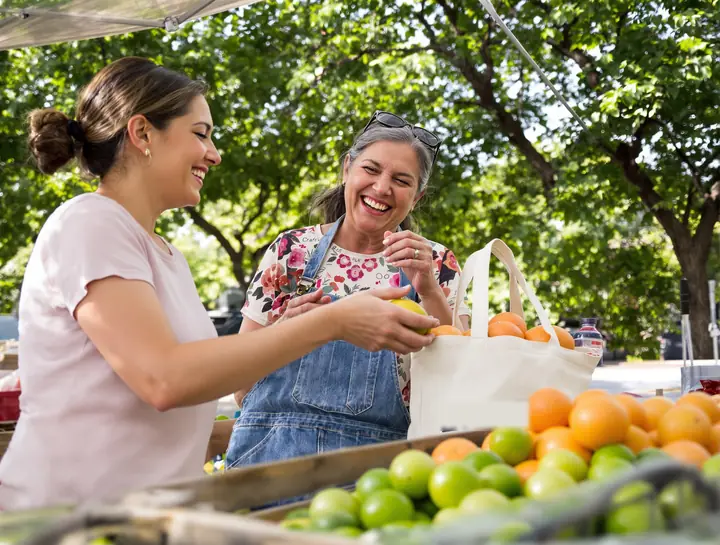 Our dietitian shopping for grapefruit with a patient
