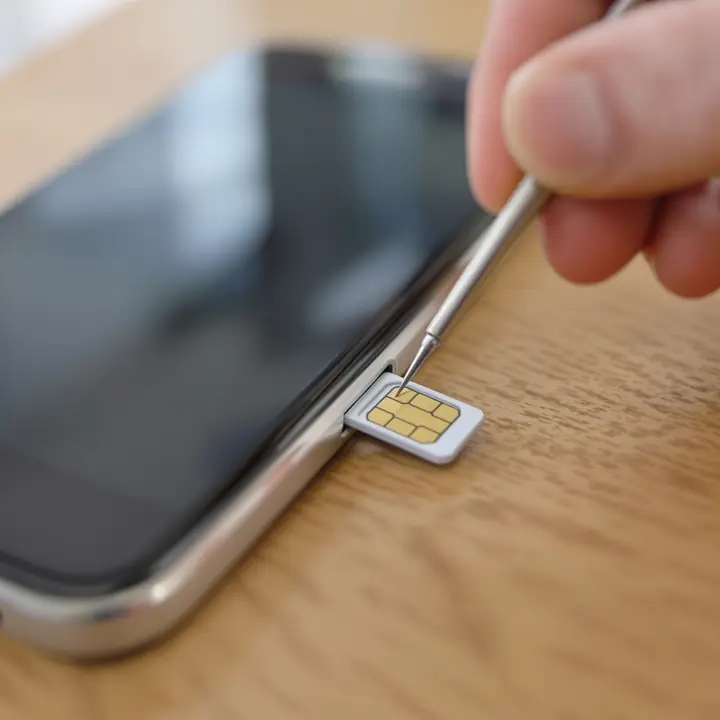 Moving a SIM card from an old phone to a new one